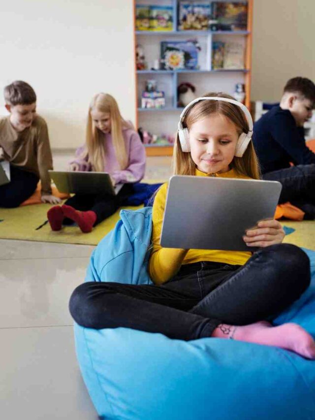 kids-using-tablet-laptop-work-listening-music (1)